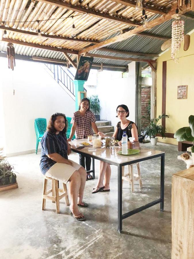 A-Manta Homestay Лабуан Баджо Екстериор снимка